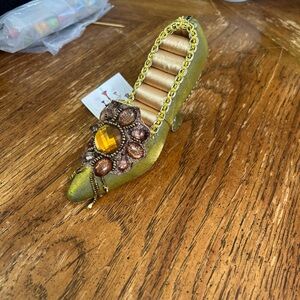 Gold Decorative High Heel Jewelry Holder